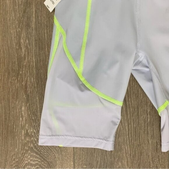 Aritzia TNA Sereno Biker Shorts High Rise Waist Pale Violet Purple Size XS - Picture 7 of 16